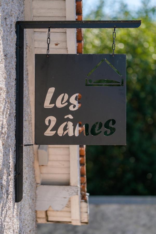 Bed and Breakfast Les Deux Anes Veuves Exterior foto